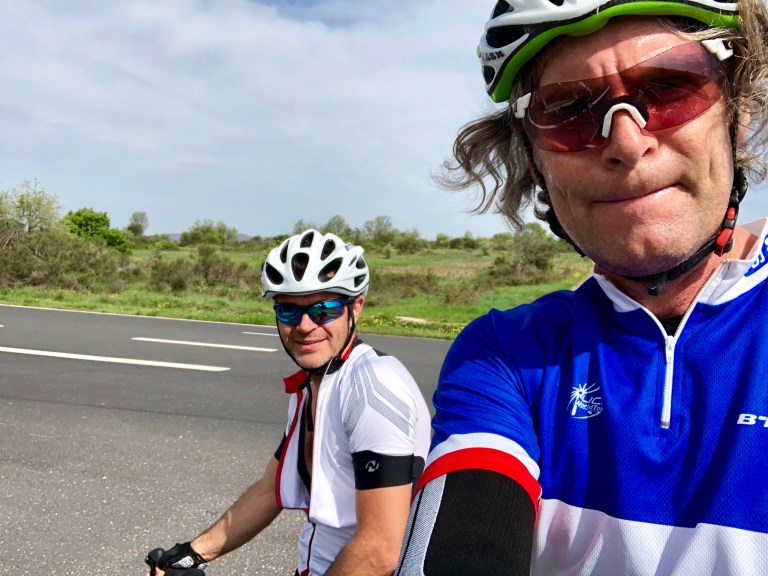 5D55C307-8E40-4270-8A45-90272E314AA2