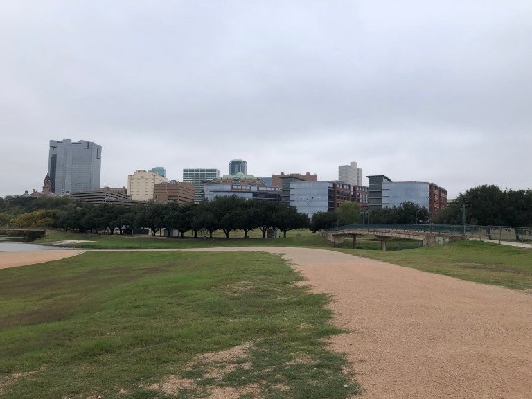 1E81DAB0-C018-4BEE-BBF7-500D32D6ECB0